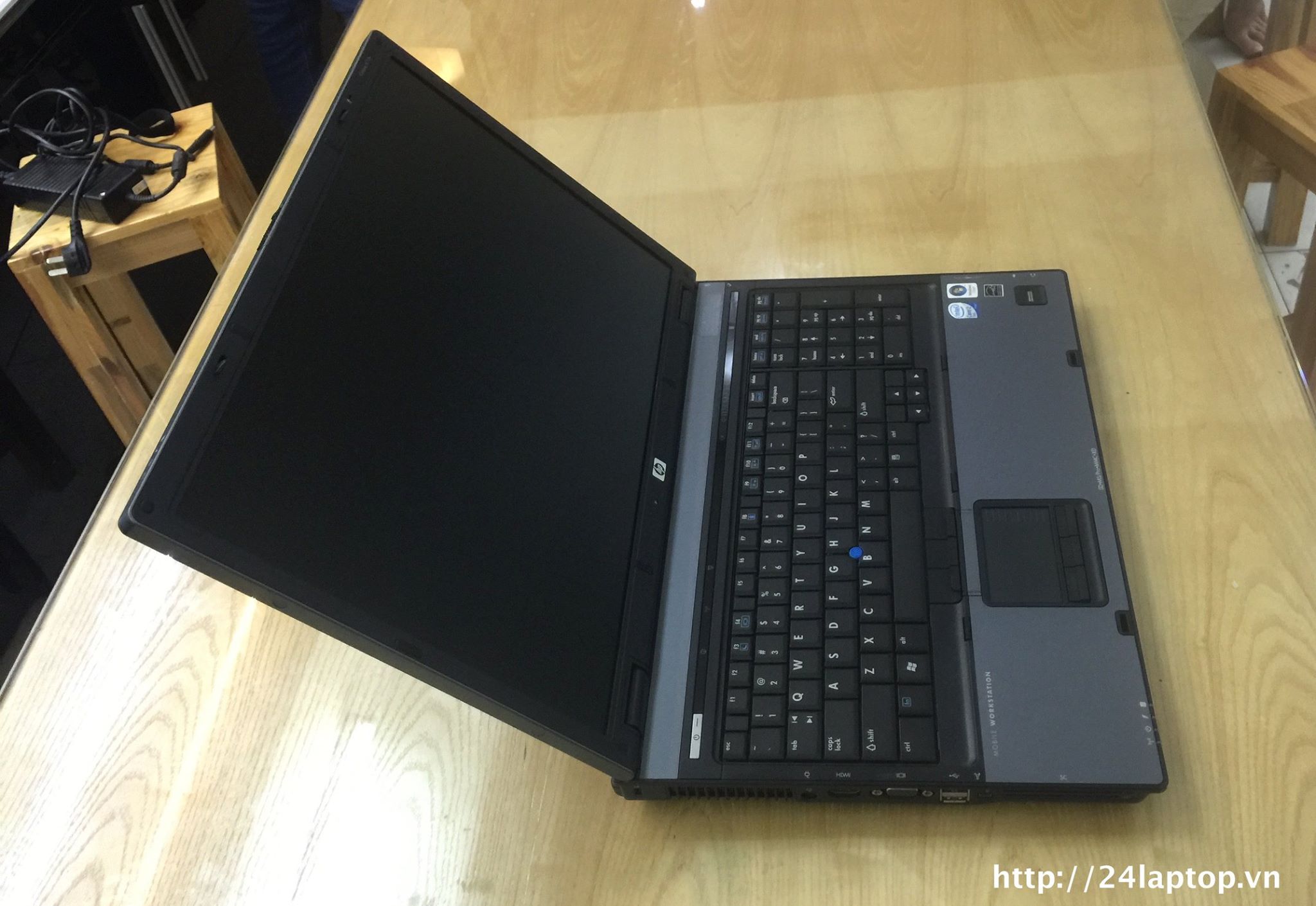 Laptop HP Mobile Workstation 8710W_2.jpg